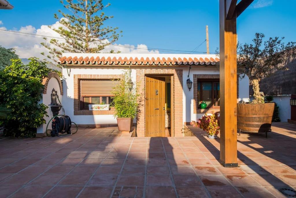 Estudio Maria De Waard Nerja Εξωτερικό φωτογραφία