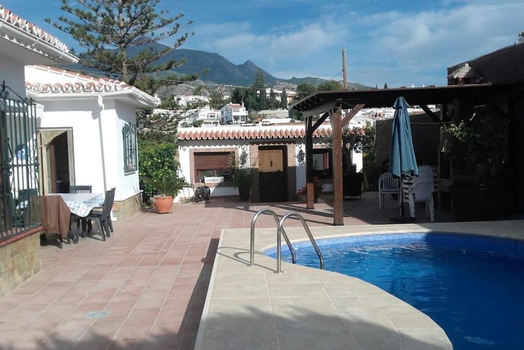 Estudio Maria De Waard Nerja Εξωτερικό φωτογραφία